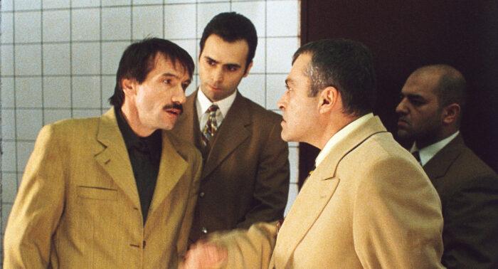 Filler-ve-Cimen-700x378 Türk Sinemasında Politik ve Toplumsal Mesajlar Veren 10 Film